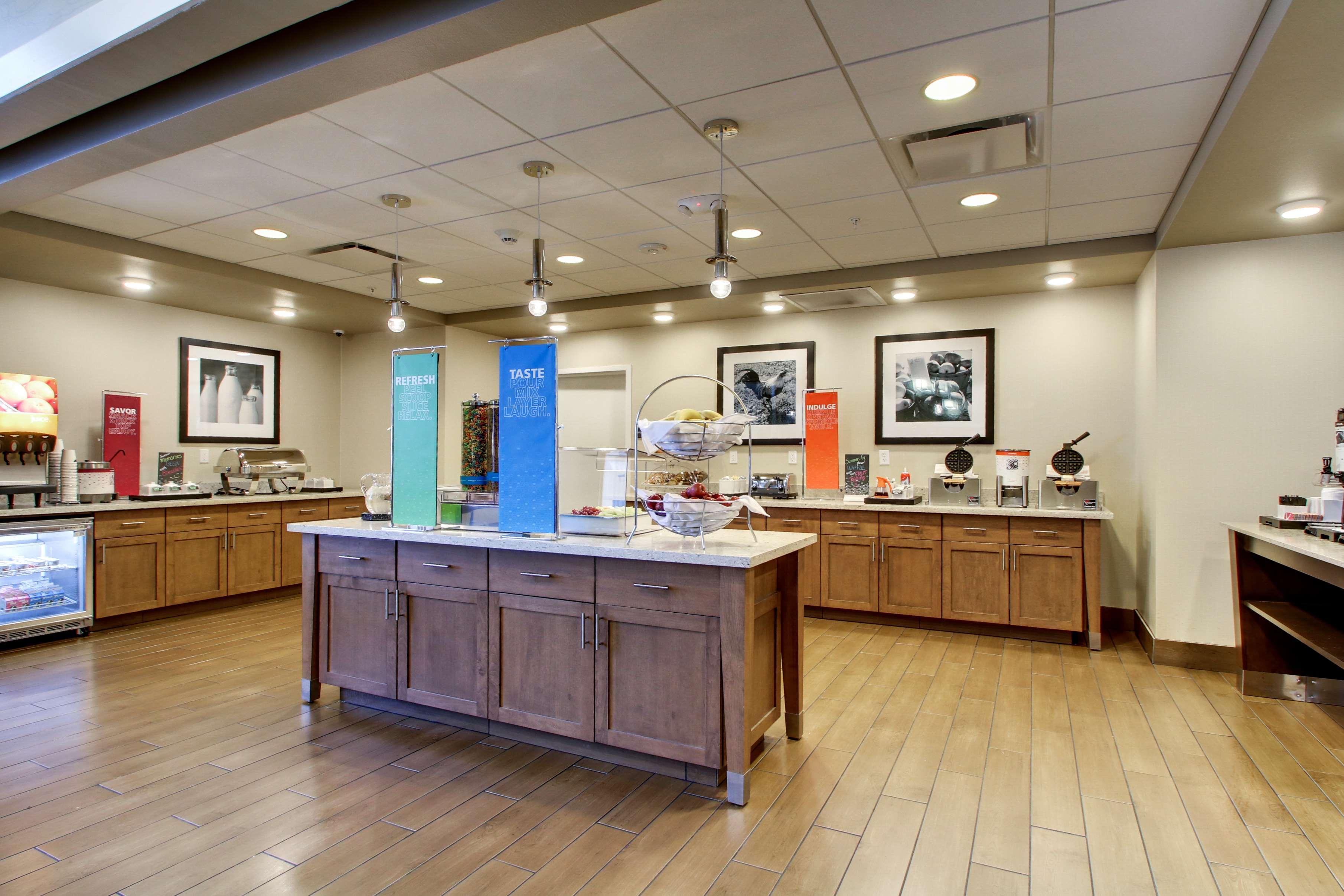 Hampton Inn & Suites Milwaukee West West Allis Eksteriør billede