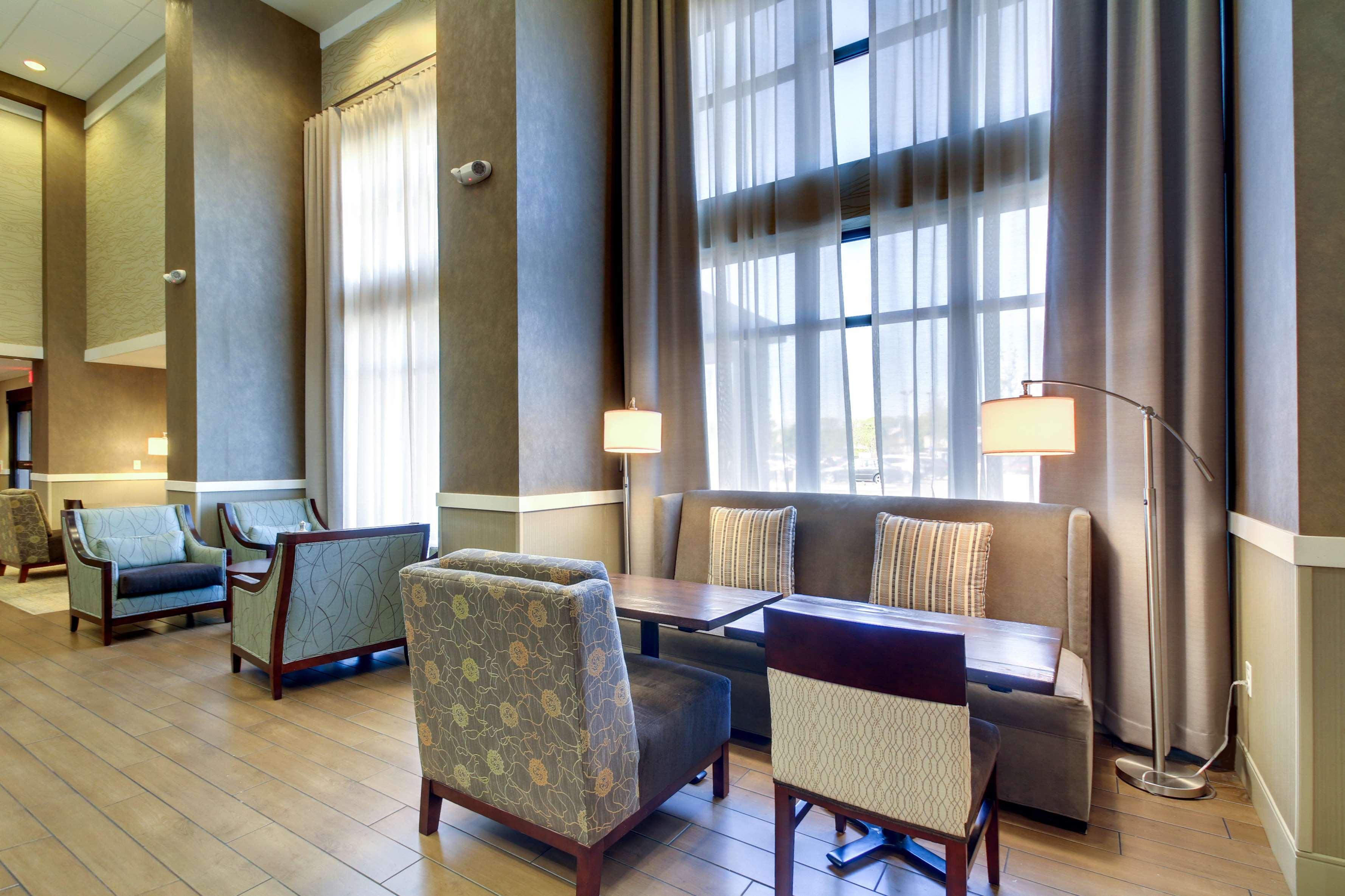Hampton Inn & Suites Milwaukee West West Allis Eksteriør billede