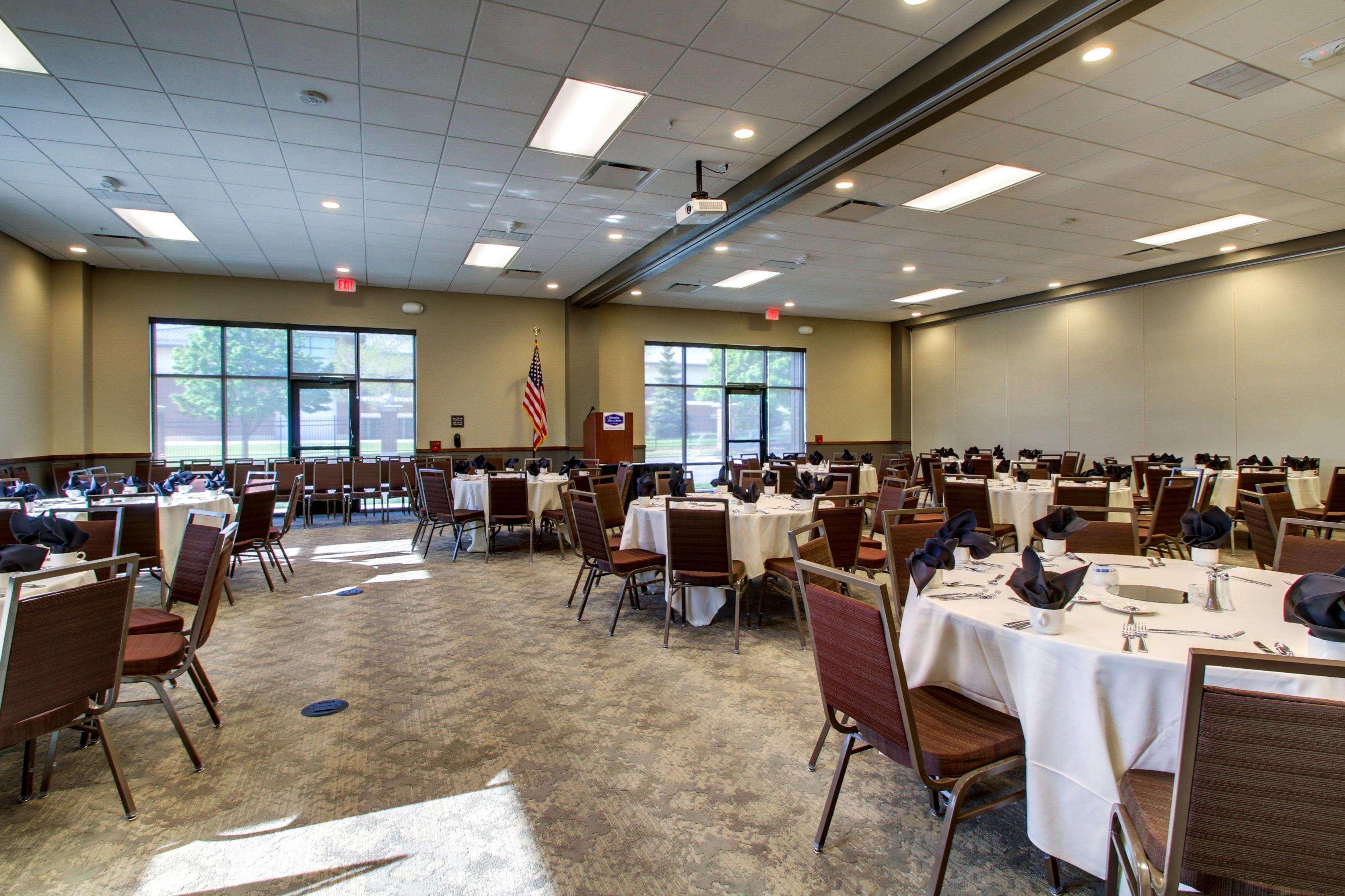 Hampton Inn & Suites Milwaukee West West Allis Eksteriør billede
