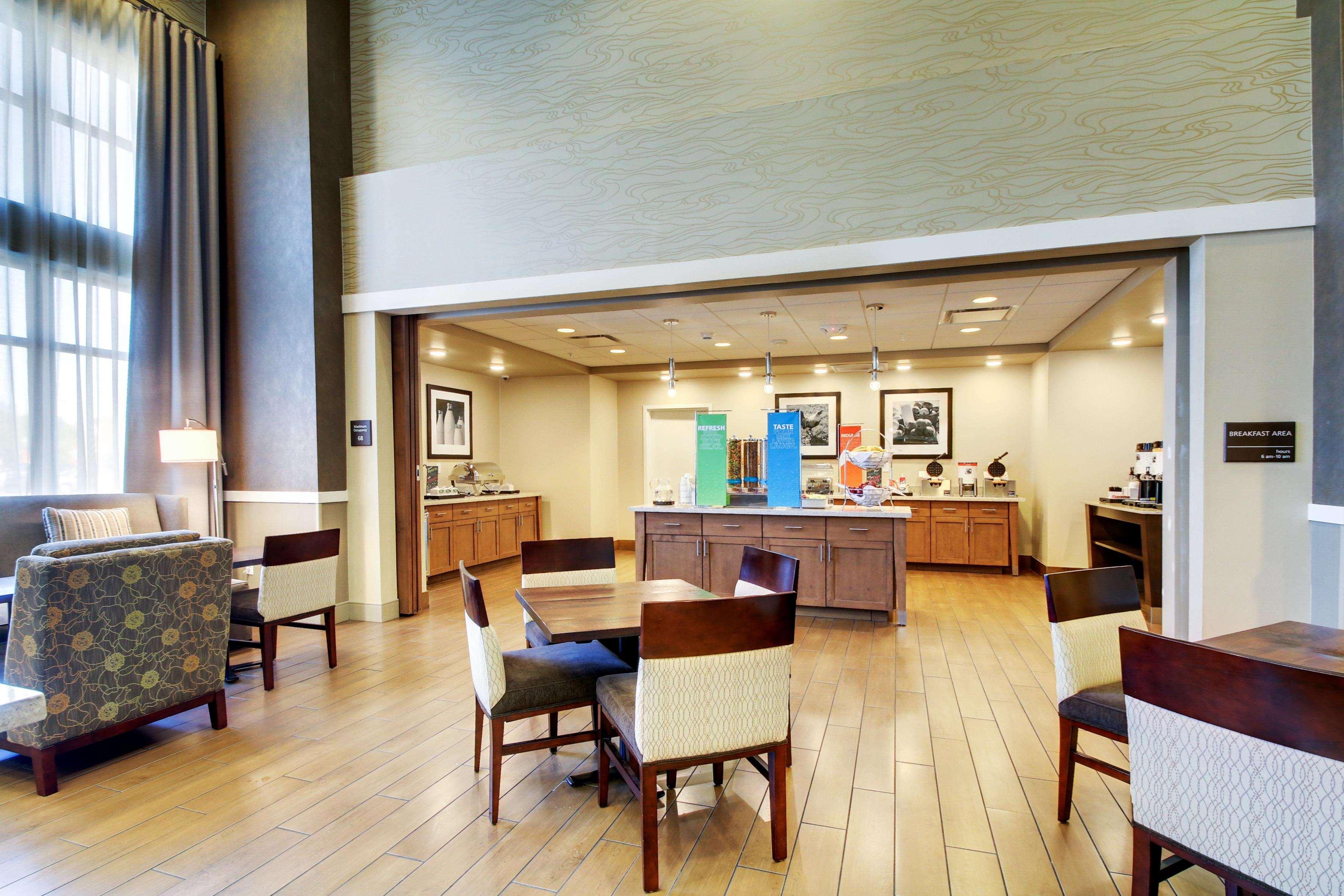 Hampton Inn & Suites Milwaukee West West Allis Eksteriør billede