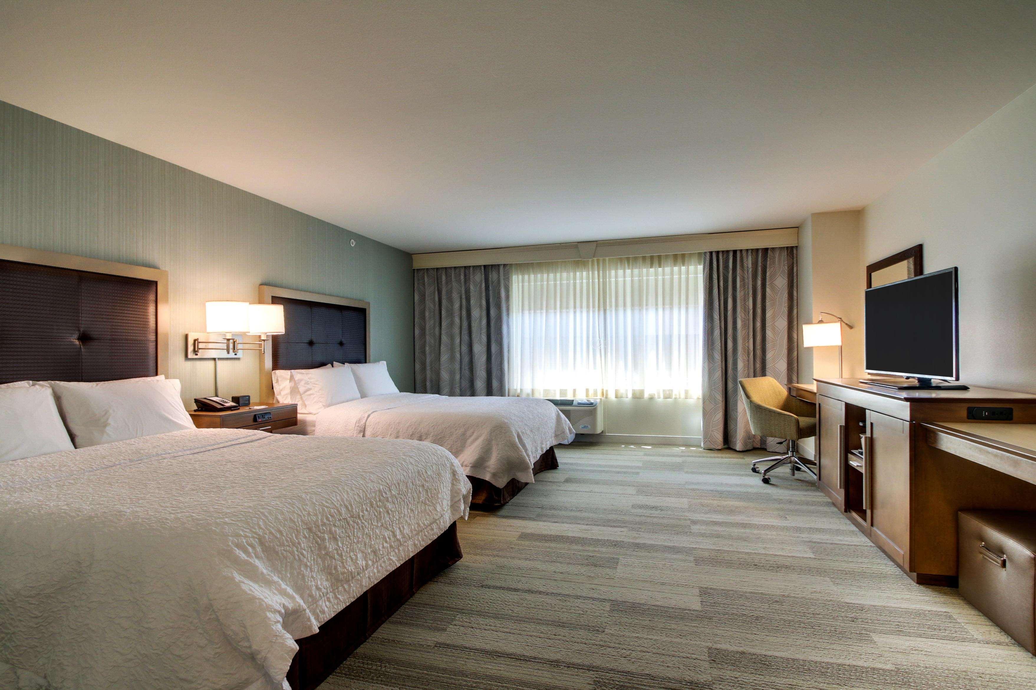 Hampton Inn & Suites Milwaukee West West Allis Eksteriør billede
